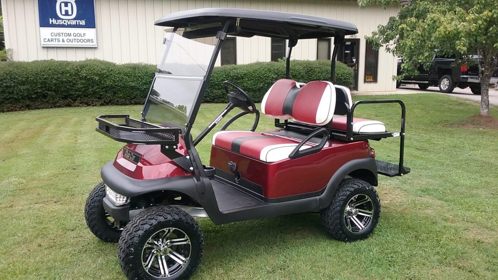 Black Club Car DS Gas Model - Southeastern Carts & Accessories - Custom &  Pre-owned Golf Carts