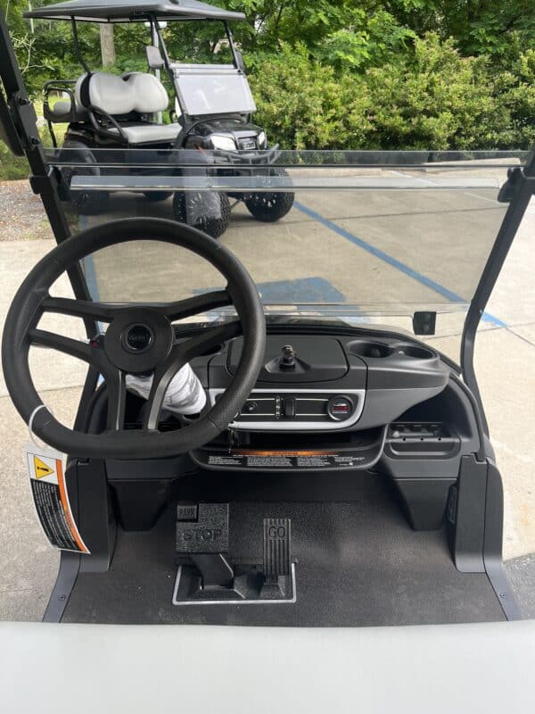 2026 Club Car Onward - Metallic Tuxedo Black - Image 4