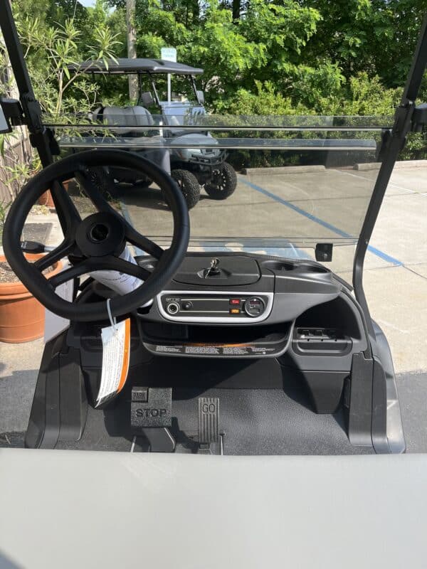 2026 Club Car Onward - Metallic Tuxedo Black (Gas) - Image 4